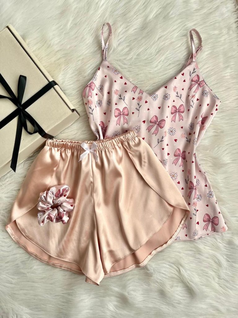 تاپ شلوارک ساتن LX طرح پاپیون قلبی