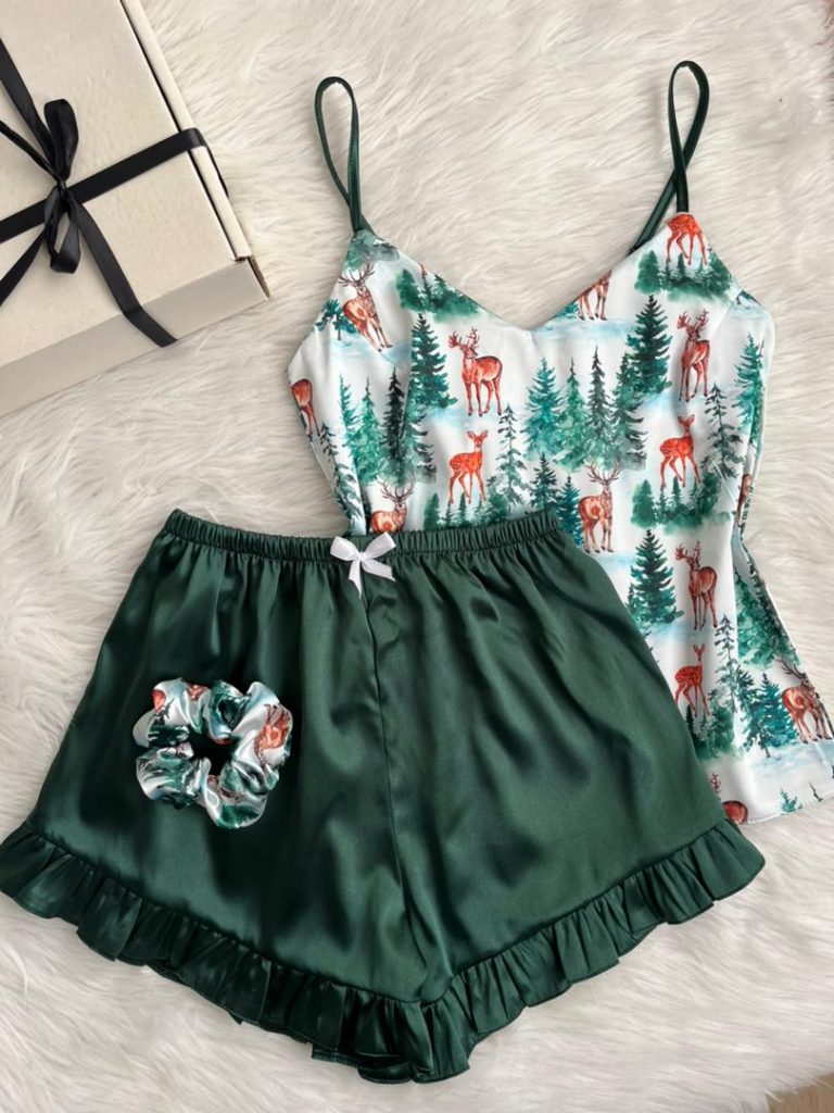 طرح گوزن با شورتک بادبزنی