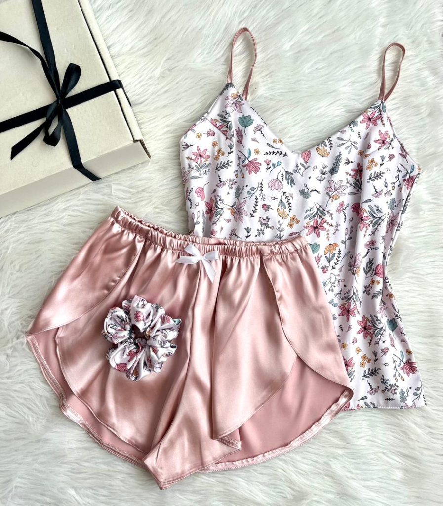 تاپ طرح گلدار صورتی با شورتک رزگلد